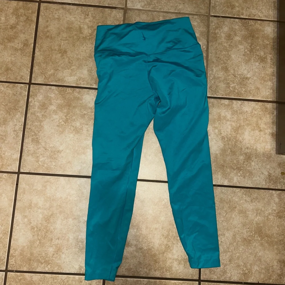 Nike Yoga Dri-FIT Luxe women's high-waisted 7/8 Infinalon leggings size Large - Picture 4 of 5